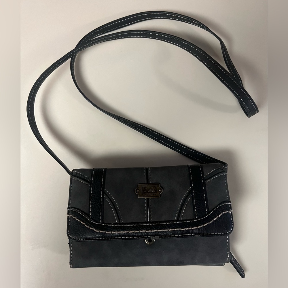 B.O.C. Crossbody Clutch NWT charcoal/black Color
